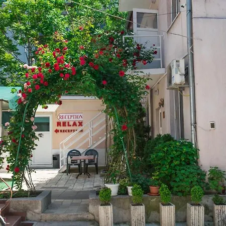 за гости Βάρνα