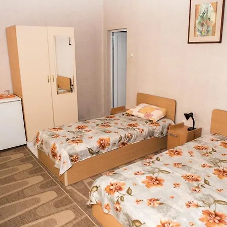 за гости Konukevi *
