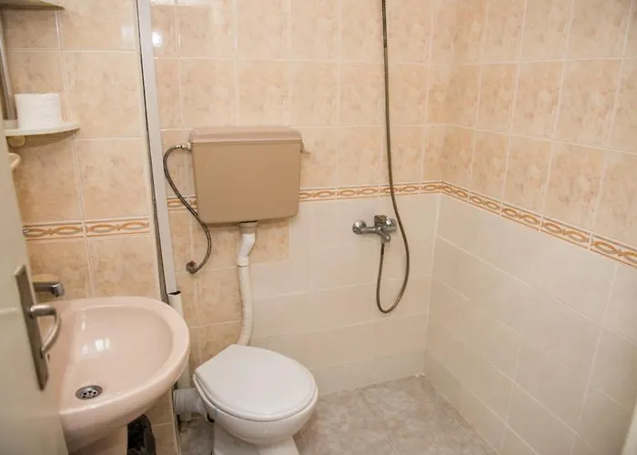 за гости ゲストハウス ヴァルナ