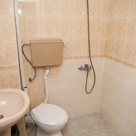 за гости בית הארחה וארנה